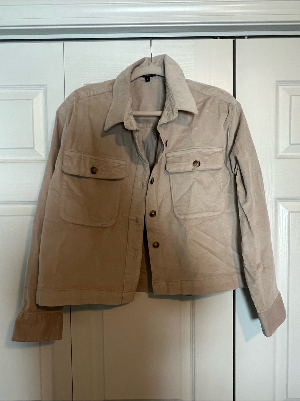 Women’s Beige Suede Button-Front Jacket